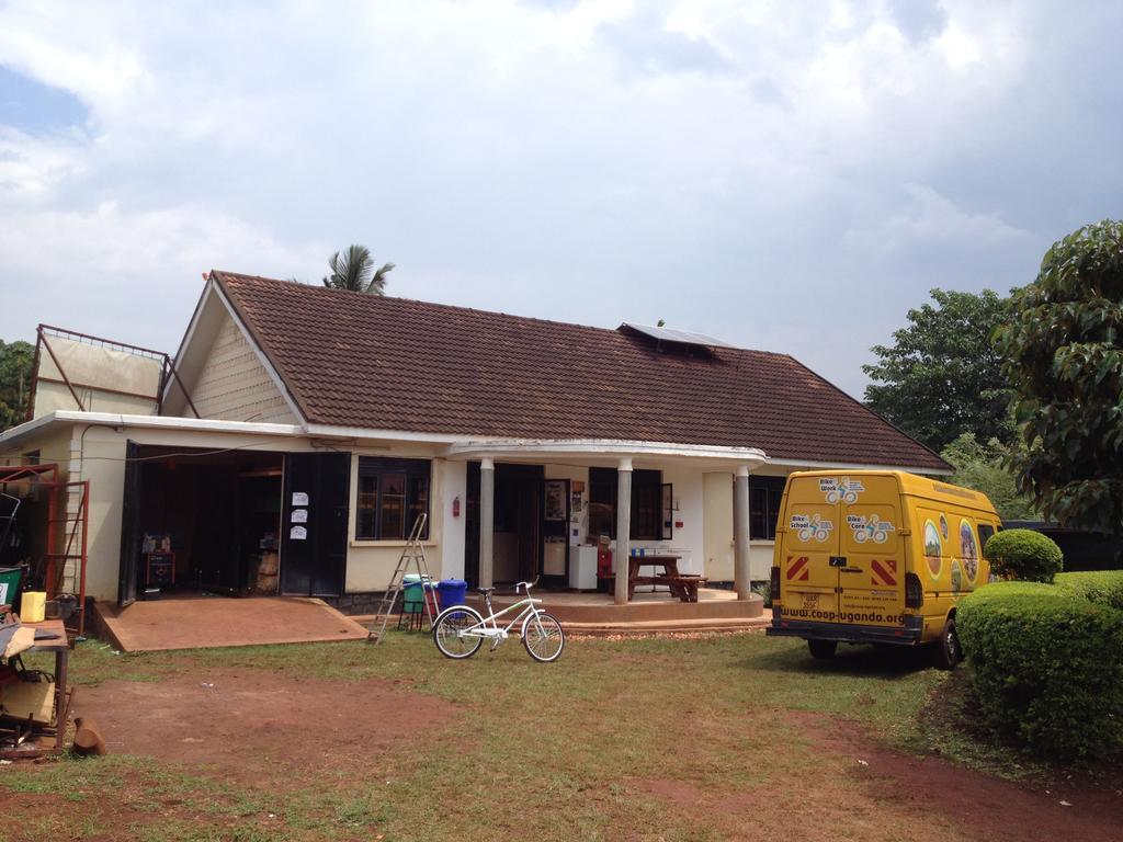 Bikeventures House Uganda Hotel Jinja Kültér fotó